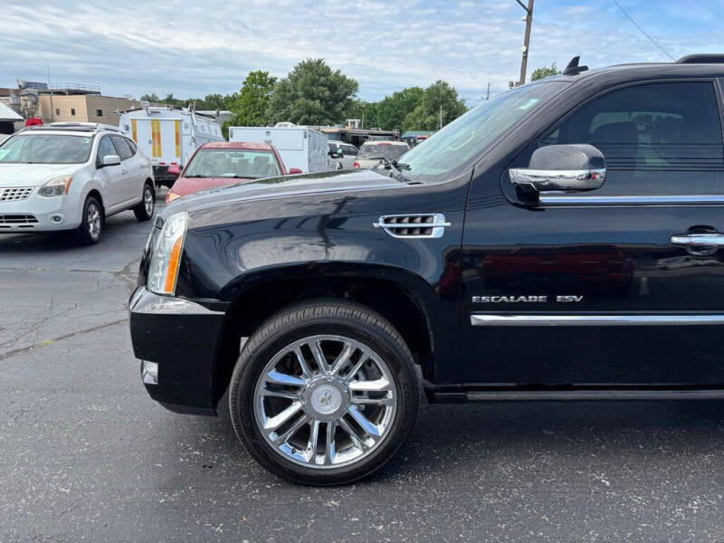 cadillac escalade esv 2011 1GYS4KEF3BR157939 image cadillac escalade esv 2011 1GYS4KEF3BR157939 image